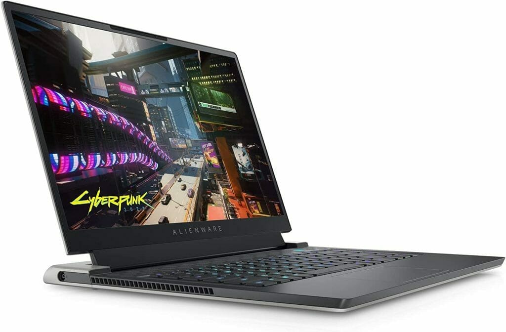 Alienware X15 R2 Review side
