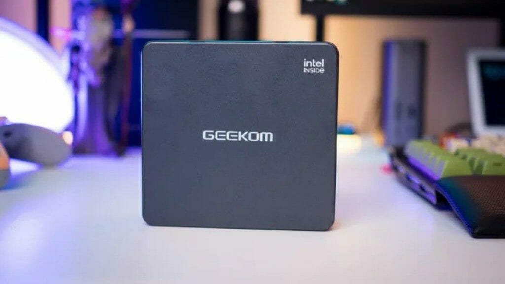 Geekom Mini IT11 review front